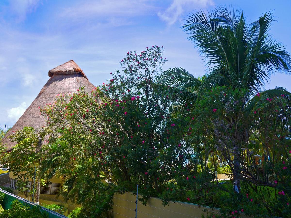 Cancun Beachfront Condo Exterior photo