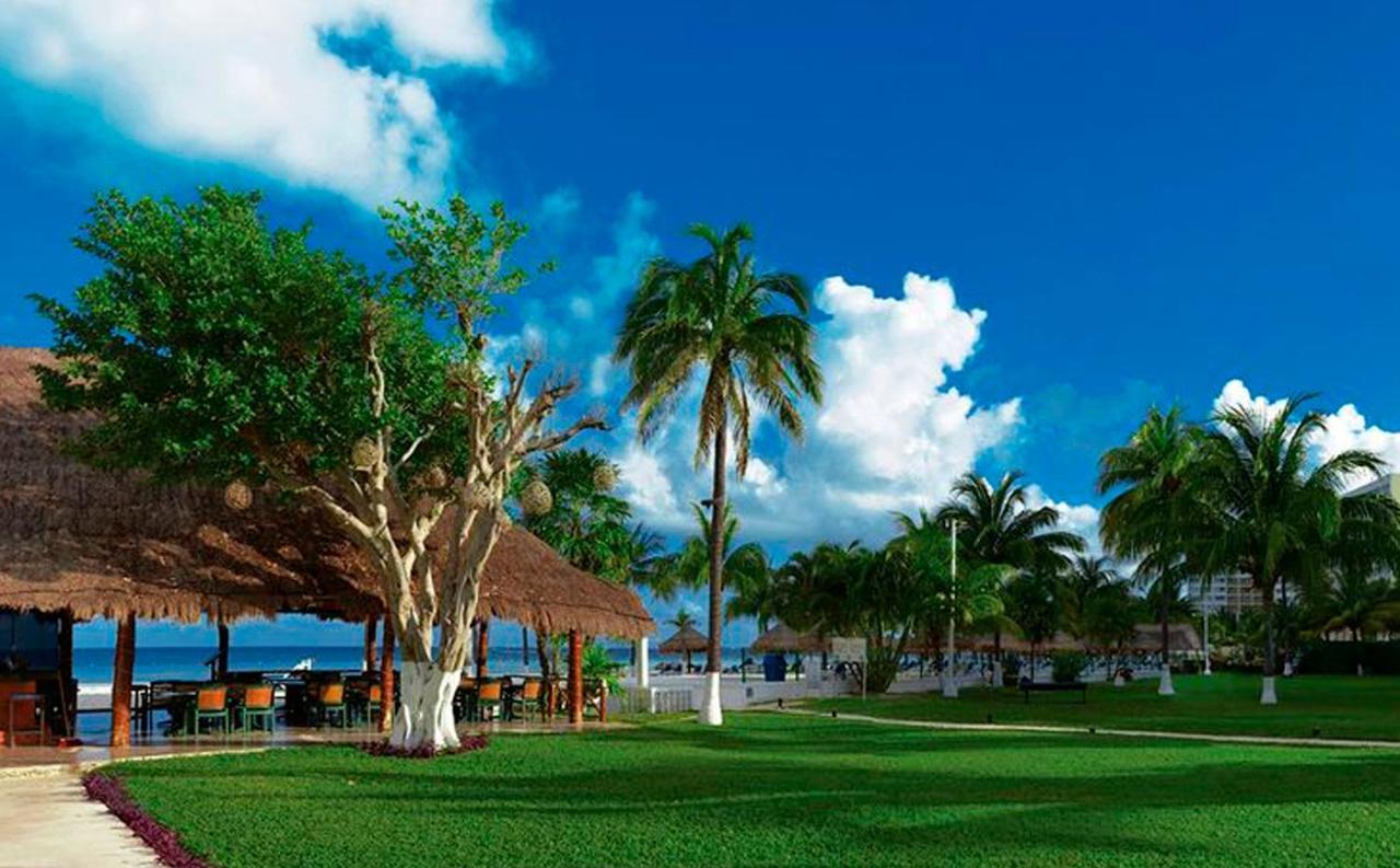 Cancun Beachfront Condo Exterior photo